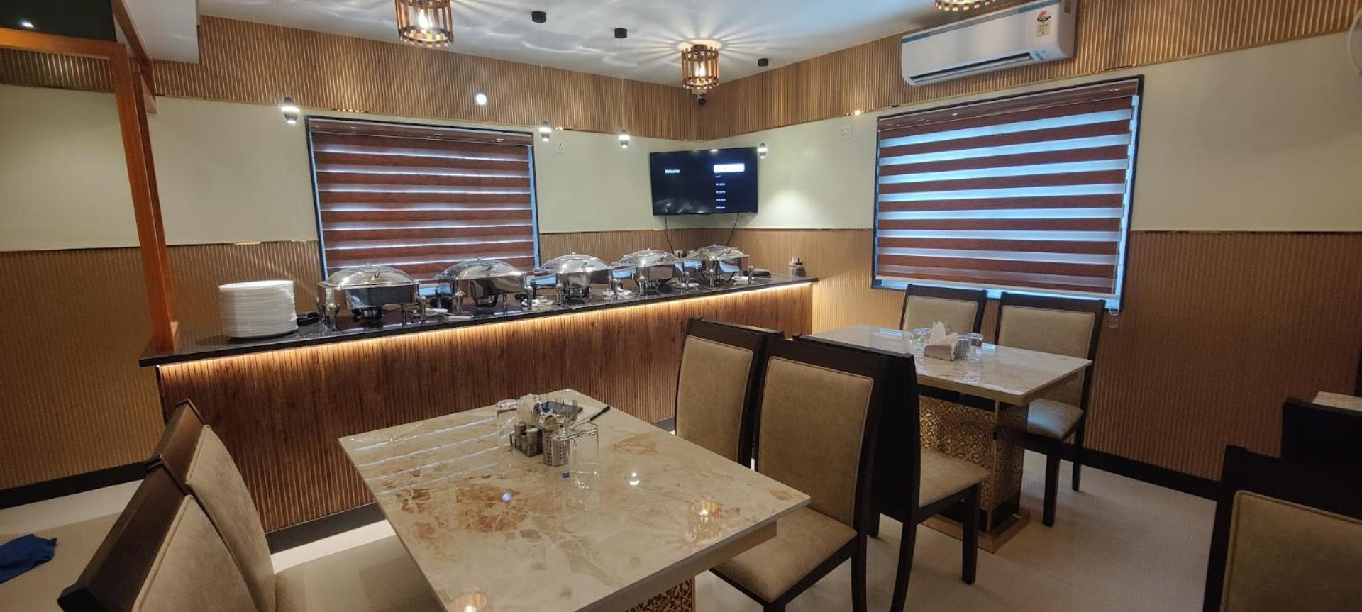 Nandhavanam A Business Class Residency Csennai Kültér fotó