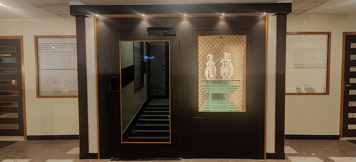 Nandhavanam A Business Class Residency Csennai Kültér fotó